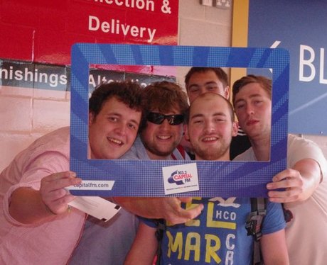 Ageas Bowl - Tweet Us