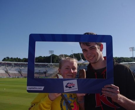 Ageas Bowl - Tweet Us
