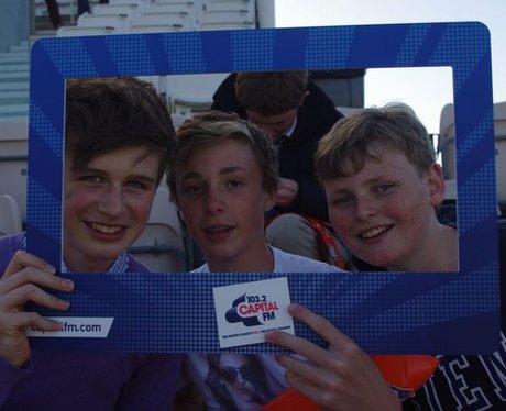 Ageas Bowl - Tweet Us