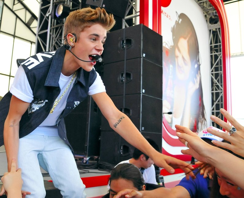Justin Bieber Performs in Japan