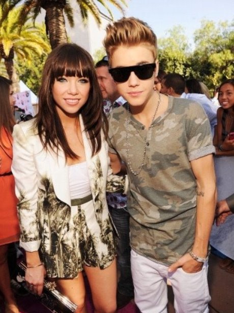 Justin Bieber and Carly Rae Jepsen at the Teen Choice Awards 2012