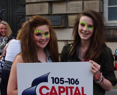 Were you pap'd at Olly Murs?