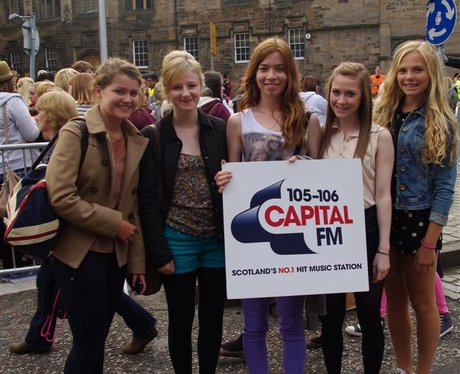 Were you pap'd at Olly Murs?