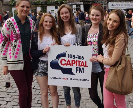 Were you pap'd at Olly Murs?