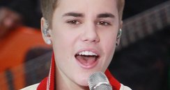 Justin Bieber sings live