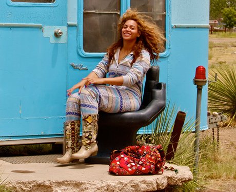 Beyonce in a onesie