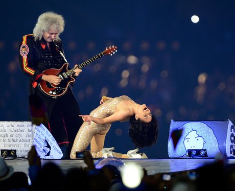 Jessie J and Queen at the closing ceremony.