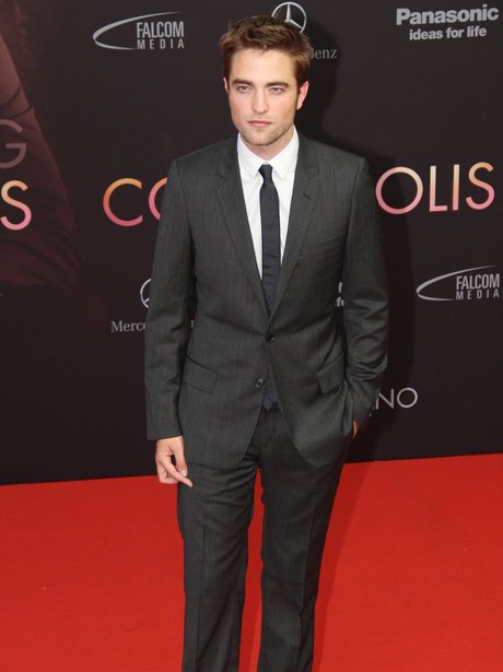 Robert Pattinson Sexiest Celebrity in a Suit