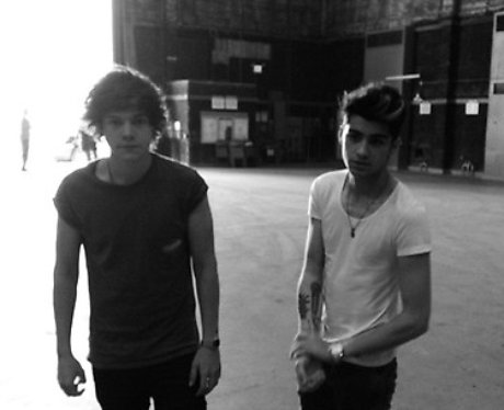 Harry Styles and Zayn Malik rehearse for VMAs.