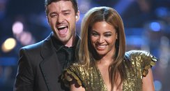 Justin Timberlake and Beyonce perform on stage 