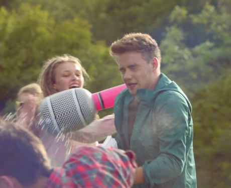 One Direction 'Live While We're Young'