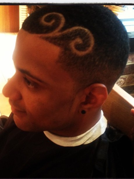 Jb shows of his new hair
