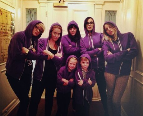 Katy Perry watches Justin bieber