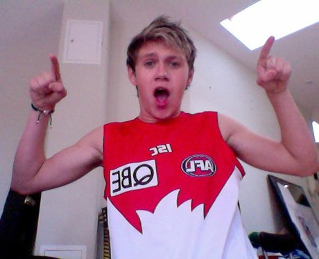 Niall Horan twitter