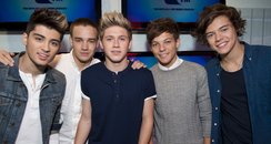 One Direction at Capital FM Breakfast Show inn Lon