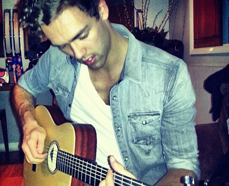 Andy from Lawson playing the guitar