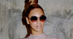 Beyonce posts pictures on her tumblr account