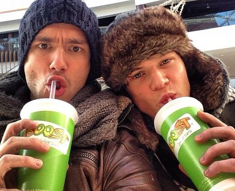 Lawson tweet a picture