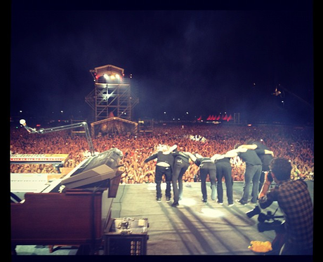 Maroon 5 on stage picture