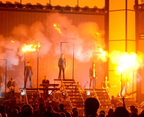 The Wanted perform at the AMAs 2012