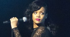 Rihanna performs on X Factor