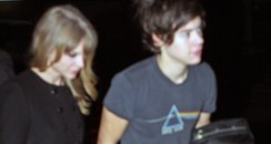 Harry Styles and Taylor Swift holding hands
