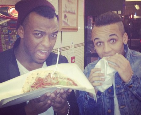 Oritse and Aston Merrygold eating a kebab