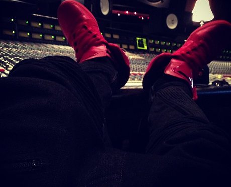 Justin Bieber in the recording studio