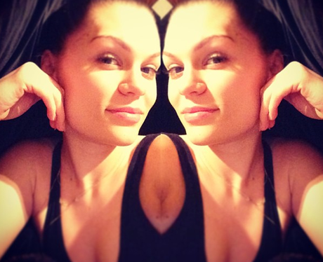 Jessie J wearing no make up