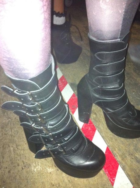 Guess the pop stars' feet