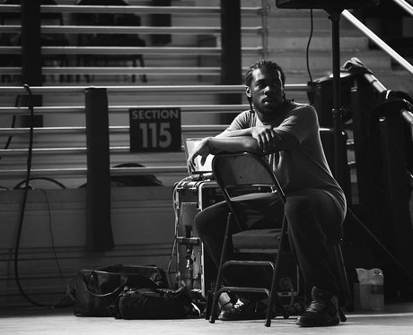 Beyonce rehearsing for her Super Bowl performance
