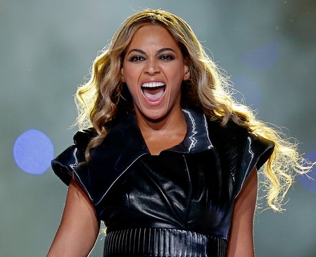 Beyonce's 25 Best Moments (And Faces) From The Super Bowl Halftime Show ...