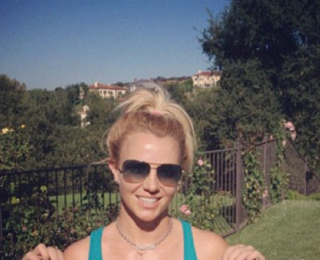 Britney Spears shares a family picture with her followers