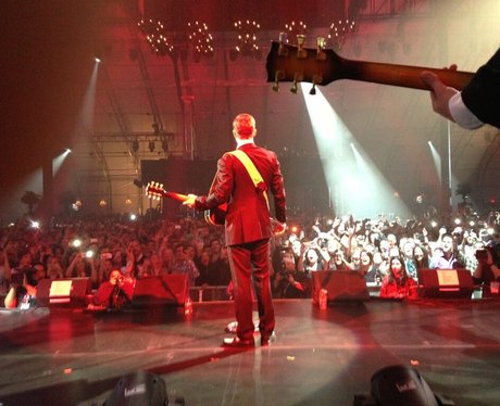 justin timberlake on stage behind