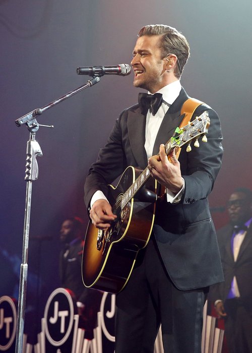 Justin Timberlake Performs New Song 'Mirrors' At BRIT Awards 2013