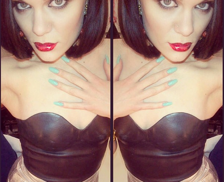 Jessie J shares a new selfie with her fans