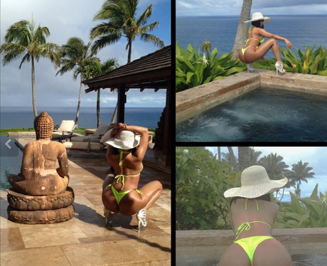 Nicki Minaj shows off her bottom on holiday