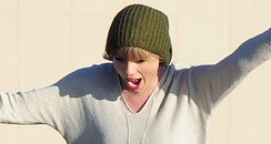 Taylor Swift films new video