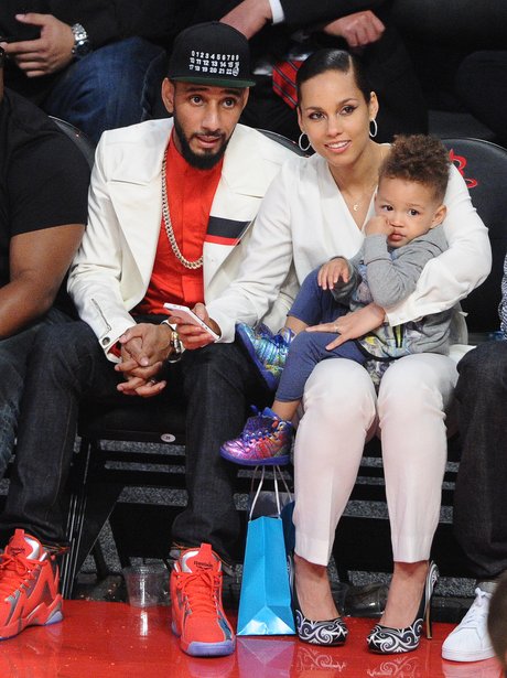 Beyonce and Jay-Z at a basketball game