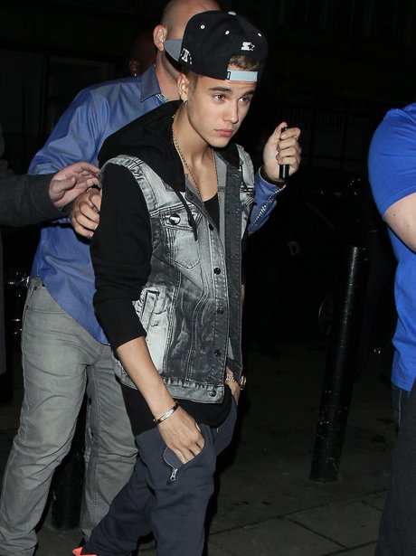 Justin Bieber Goes Late Night Clubbing In The UK Capital - Pictures Of ...