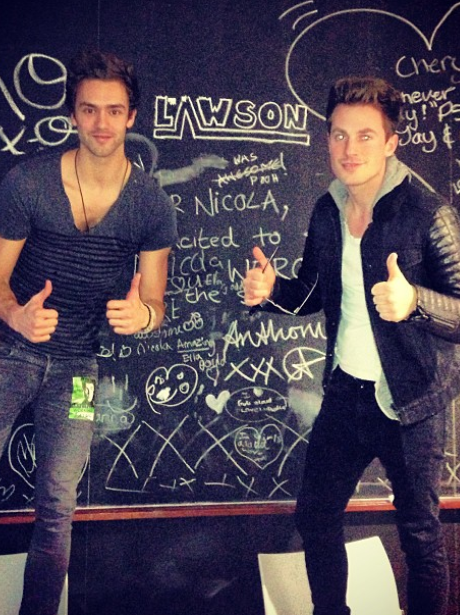 Lawson backstage at Justin Bieber's concert