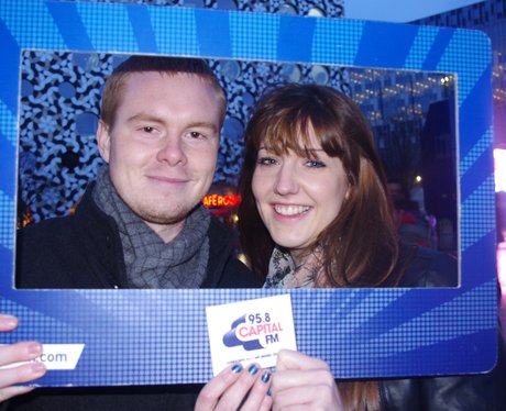 pictures of fans at Ne-Yo's gig at the O2
