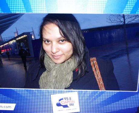 pictures of fans at Ne-Yo's gig at the O2