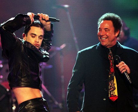Robbie Williams and Tom Jones BRITS 1998