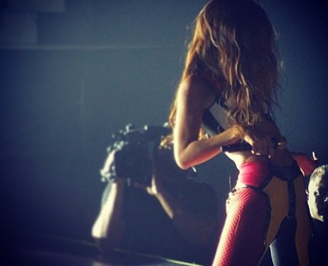 rihanna on tour