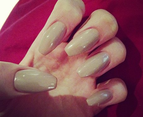 Jessie J shares a nails picture