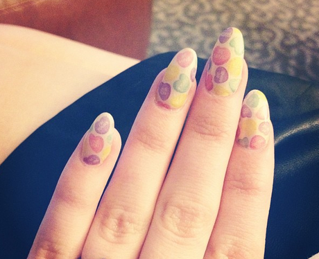 guess the pop star nail art