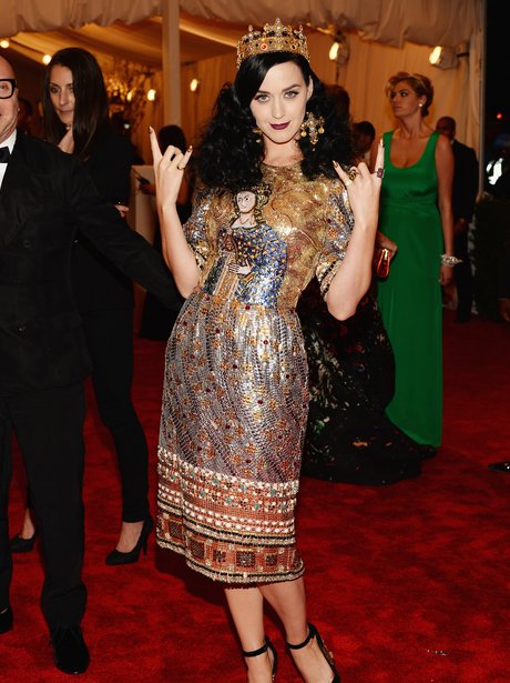 Katy Perry Wearing A Dolce & Gabbana Dress At The Met Gala - Pictures ...