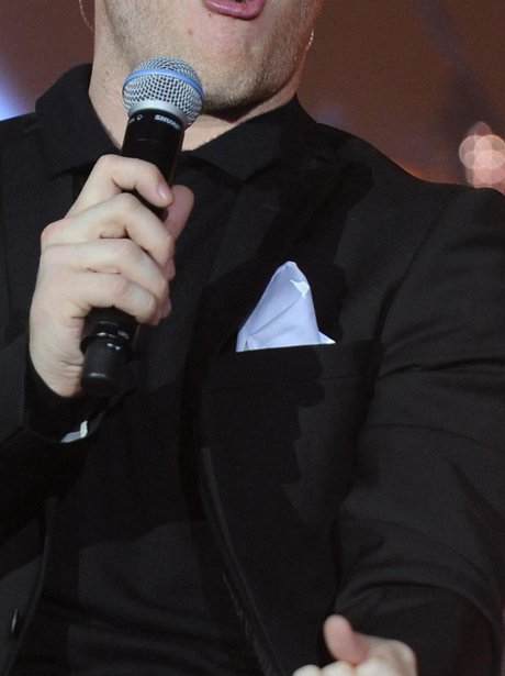 Robbie Williams Or Olly Murs?