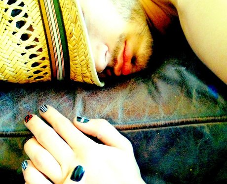 Zayn Malik asleep with painted nails